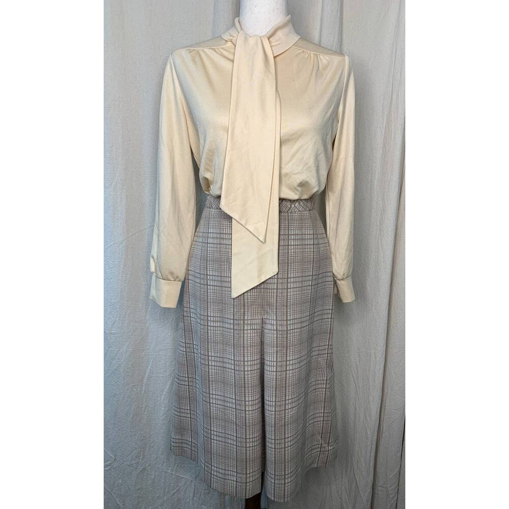 1970s Devon Neutral Academic Coquette Modest Plaid Bowtie Shirt Midi Skirt Set M